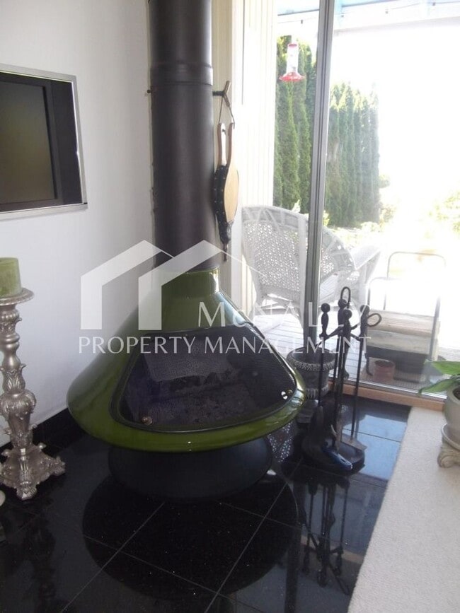 Photo - Beautiful 1 Bedroom Water View Condo