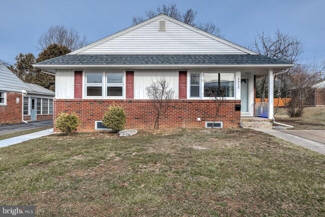 Building Photo - 2412 Dickinson Ave Rental