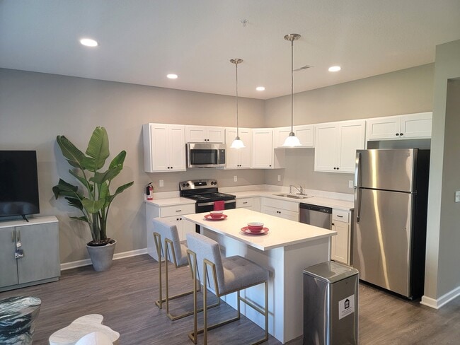 Building Photo - The Meadows at Keefer Creek