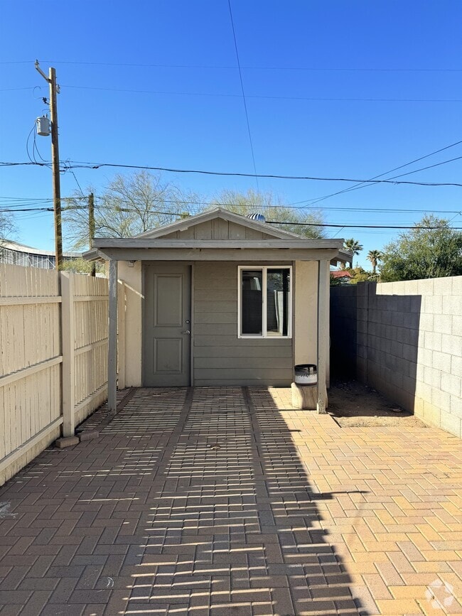 Building Photo - 2014 N 16th Ave Rental