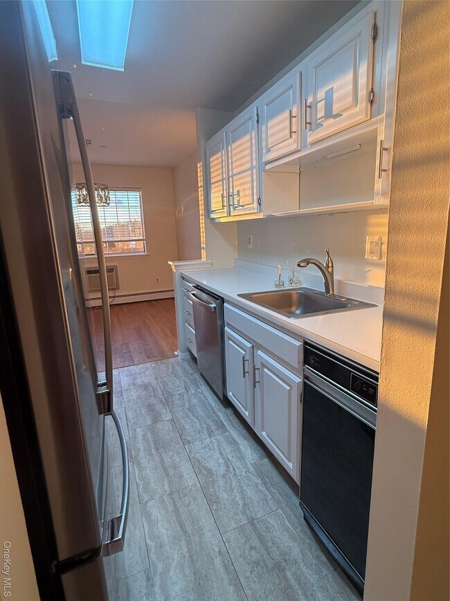 Photo - 55 N Broadway Unit 1-25