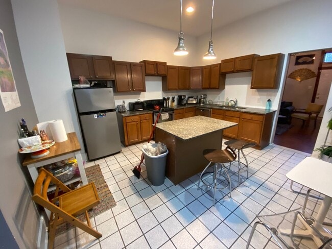 Photo - 4 bed/1.5 bath Rental Mins. from UC Only $...
