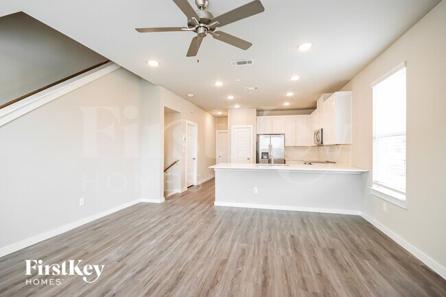 Photo - 18403 Idyllic Aly