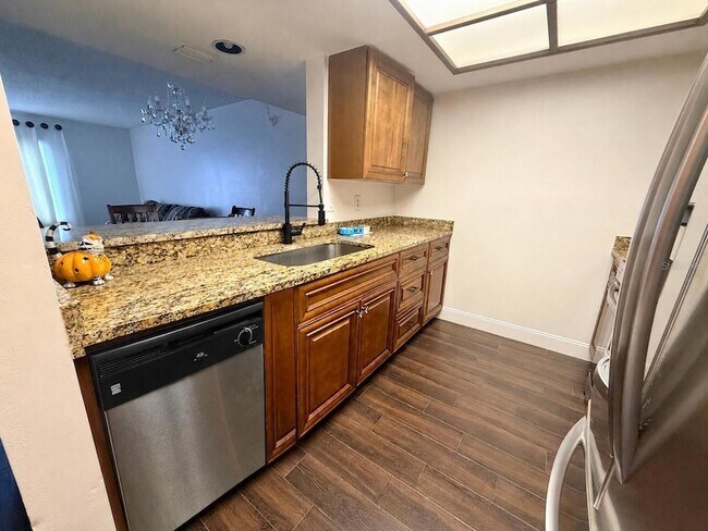 13602 S Village Dr Unit 1106
