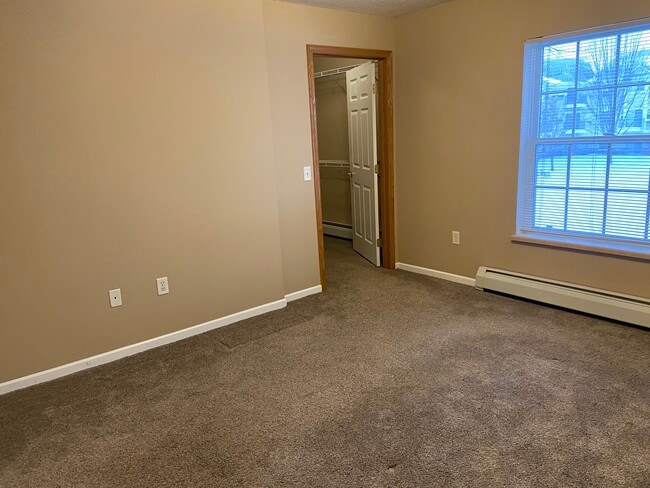 master bed - Hidden Cove Apartments