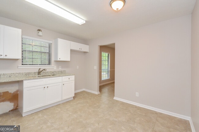 Photo - 2271 Marshes Glenn Dr NW