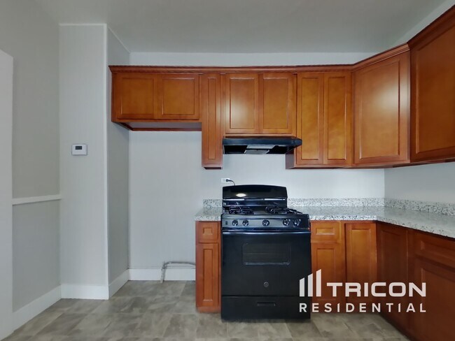 Photo - 580 Church St