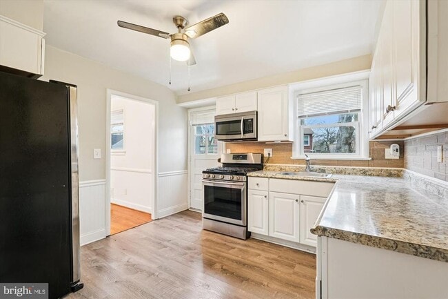 Photo - 10502 Glenhaven Dr