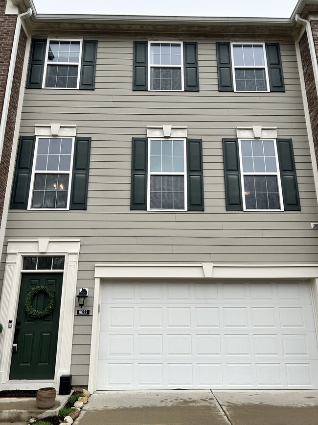 Photo - 9022 Ramapo Dr Townhome