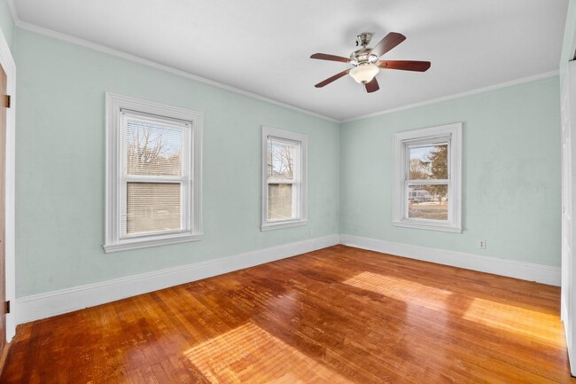 Building Photo - 149 Clifton Ave Rental
