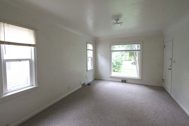 Photo - 743 Wyoming Ave