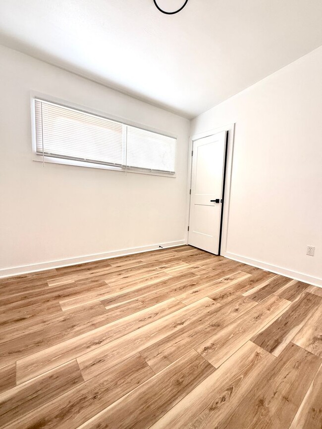 Photo - Beautifully Renovated 3 Bedroom Home with ...