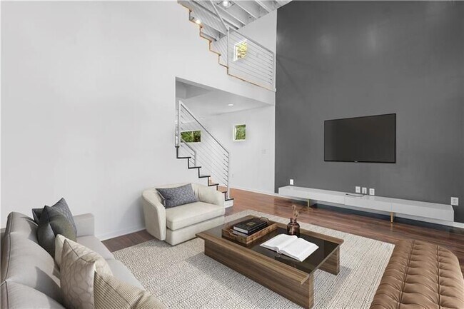 Photo - 5 Krog St NE