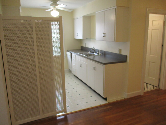 Photo - 2721 Brownsboro Rd Unit 2