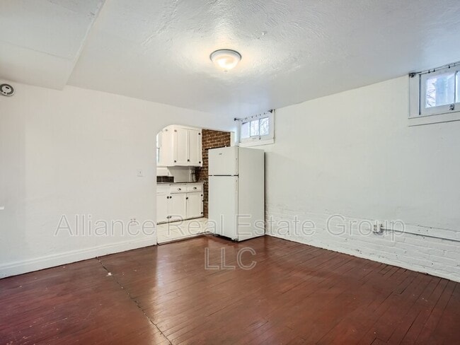 Photo - 3020 Lowell Blvd Unidad #3