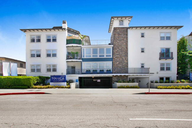 Building Photo - Toluca Court Rental