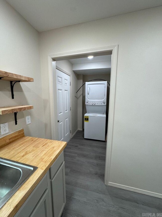 Photo - 1224 School St Unit A