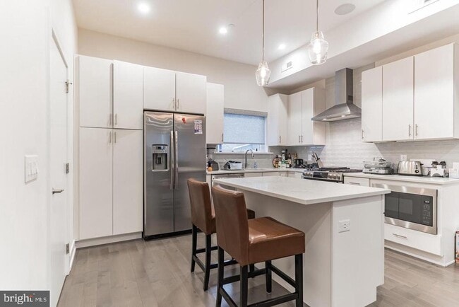 Building Photo - 2525 Graduate Square Rental