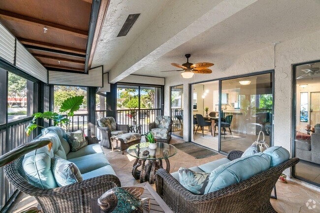 Building Photo - 50 Pelican Pointe Dr Unit 2050 Rental