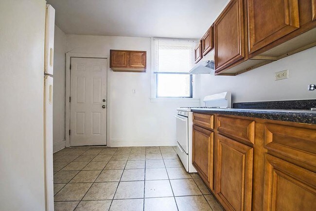 Photo - 8236 S Maryland Ave