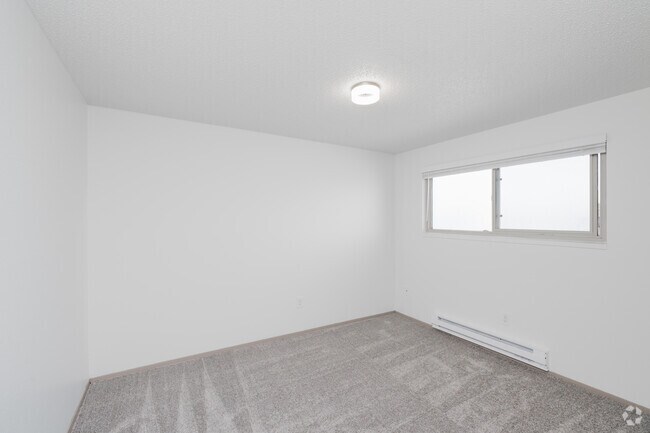 1BR, 1BA - 700SF - Bedroom