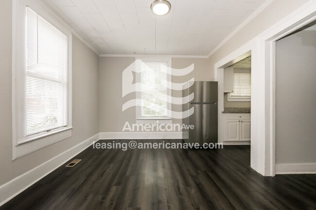 Photo - 327 Alford St