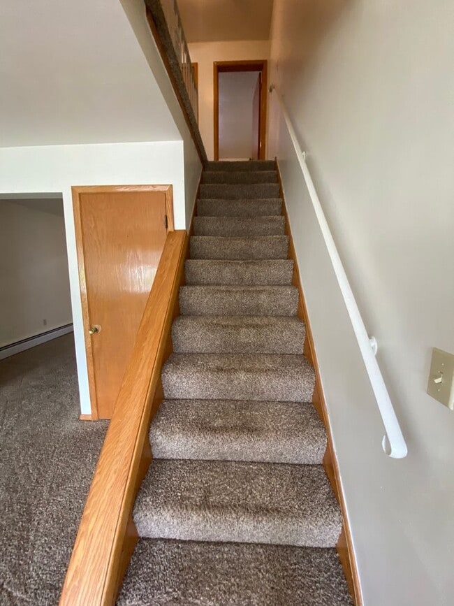 Photo - Five Roses-Ellsworth Bldg. #2 Unidad 1792 West 38th