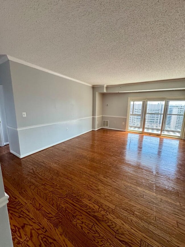 Photo - 1211 S Eads St