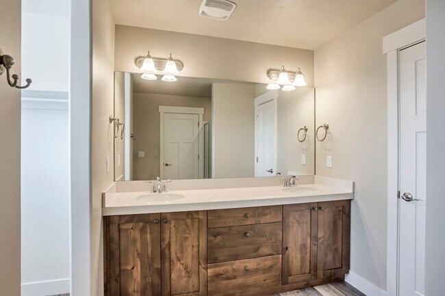 Photo - 3 Bed Townhome - Provo Slate Canyon