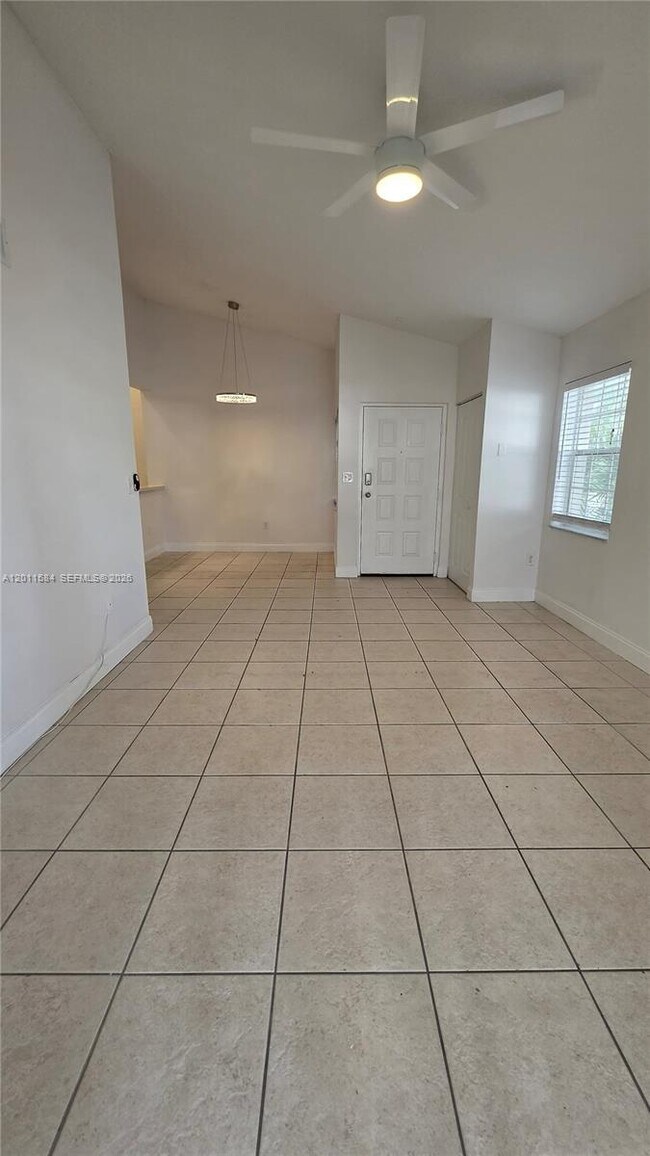 Photo - 2880 N Oakland Forest Dr Unit 214