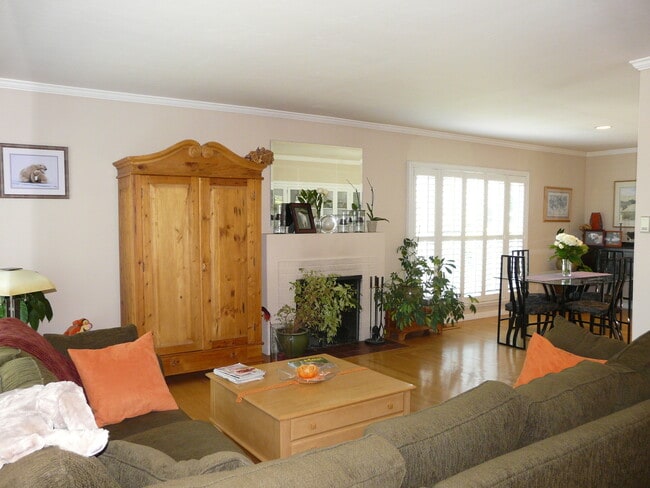 Photo - 2 Bedrooms, 1 Bathroom Popular Alta Height...