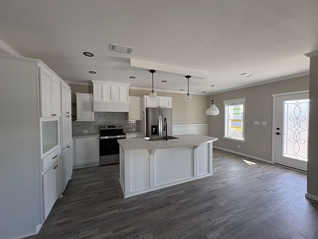 1030 Morgan Jones Dr
