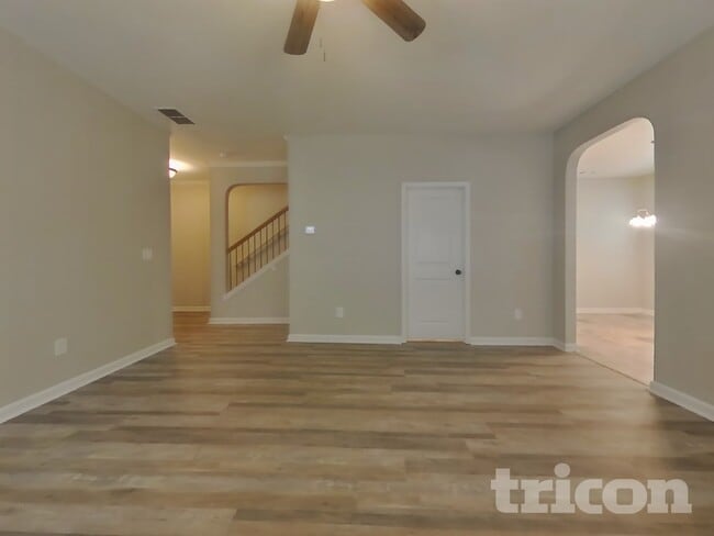 Photo - 125 Cypress Ct
