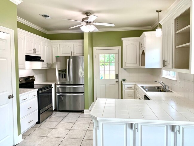 Photo - 3BD/2BA House for Lease in Rolling Meadow - Denham Springs