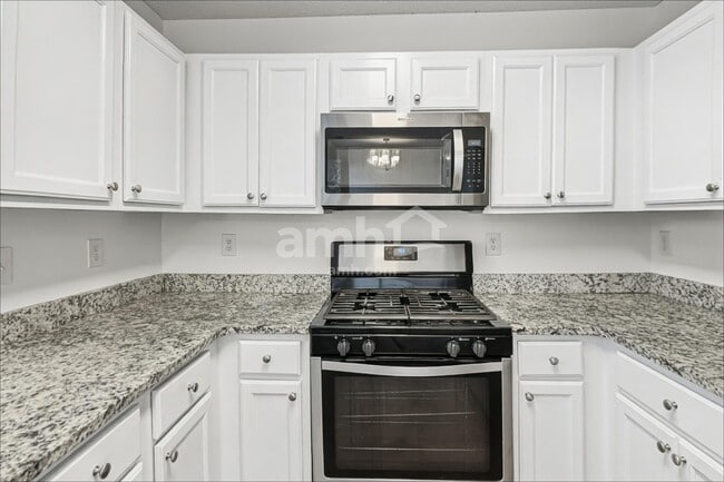 Photo - 294 Greystone Cir