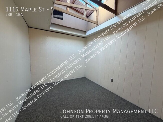 Photo - 1115 Maple St Unit 5