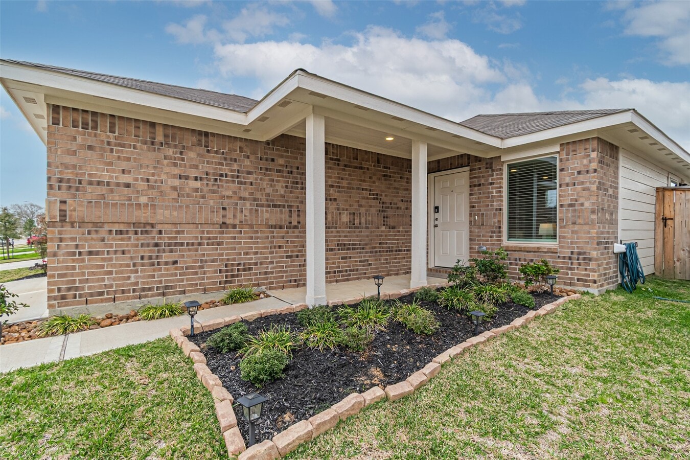 Photo - 17746 Pemswood Dr