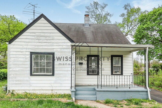 Building Photo - 1590 Vendome Dr S