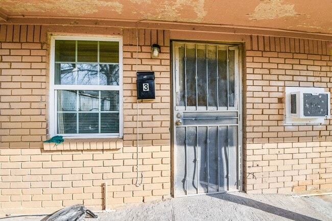 Photo - 3707 Seabrook St Unit 3