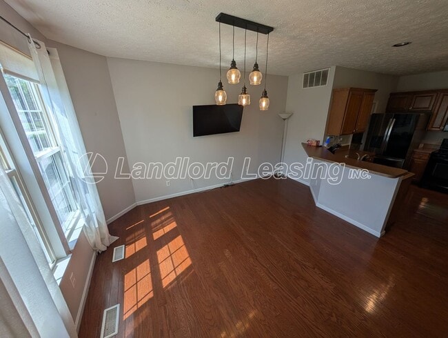 Photo - Avon Lake 3-Bedroom Condo with Pool, Tennis Courts & Lawn Care Included