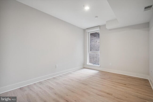 Photo - 1805 N Howard St Unit 201