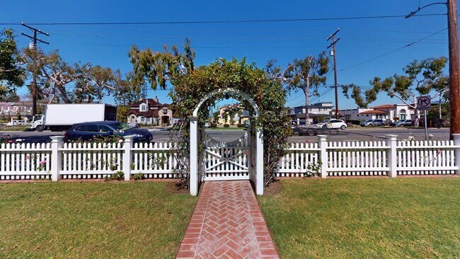Photo - A Timeless Coronado Beach Cottage