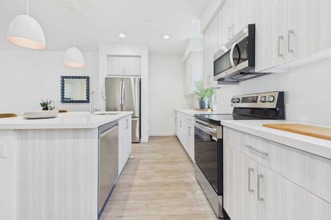 Photo - Solaterra Granada Hills