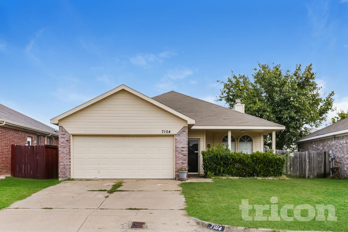 Photo - 7104 Park Creek Dr