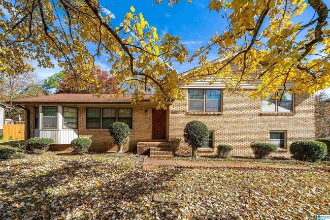 Building Photo - 2501 Shoemaker St