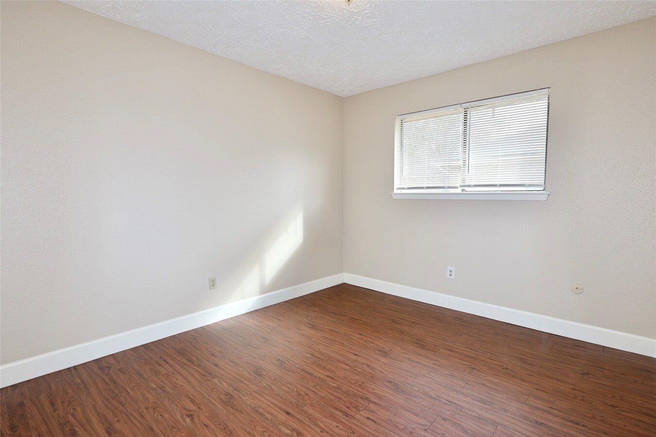 Photo - 21219 Park Mt Dr