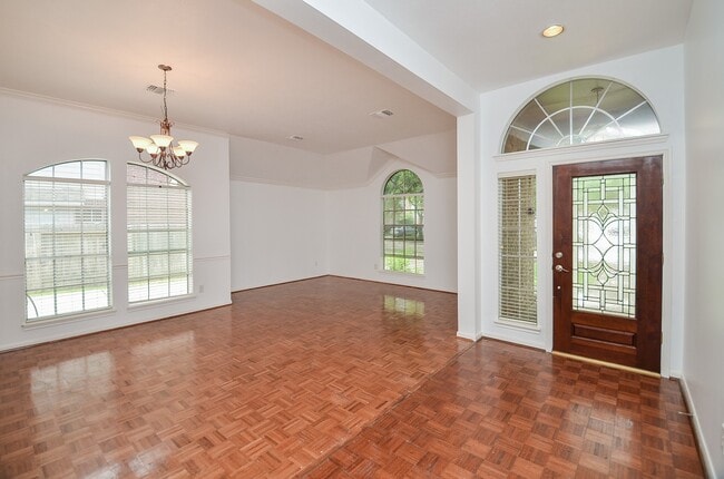 Photo - 1631 Berkoff Dr