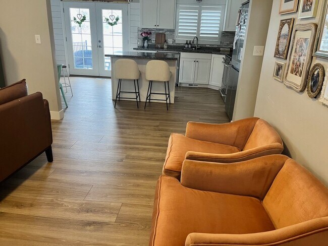 Photo - 1532 Merlin Way Unit A