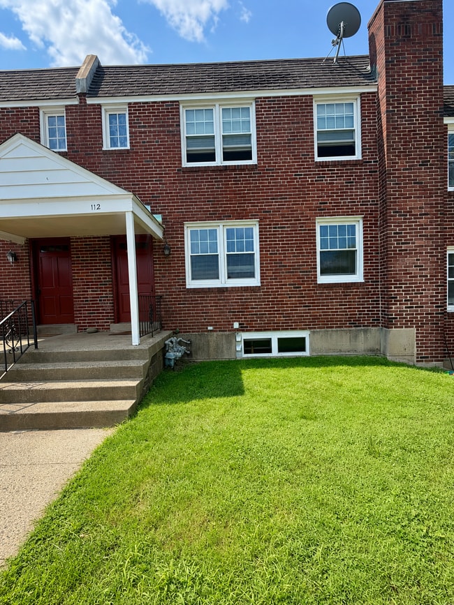 Building Photo - 112 Fairfield Ln Unit 1