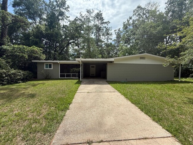 3/2 in Fernwood Manor - 3/2 in Fernwood Manor House